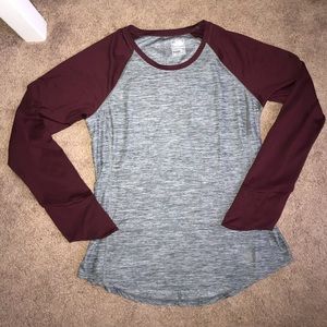 Burgundy North Face Long-Sleeve T-shirt 🌄